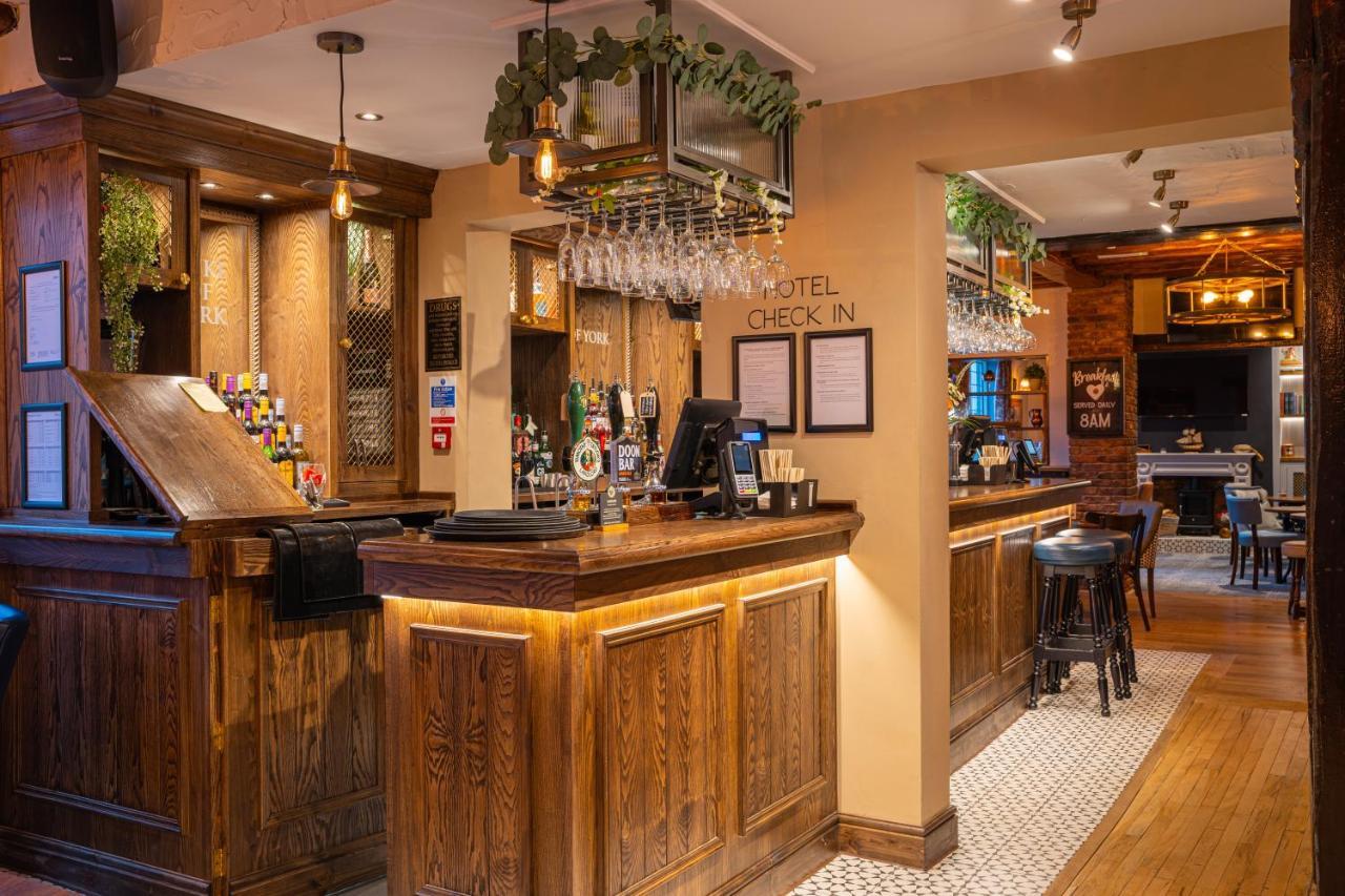 Hotel Duke Of York Whitby Esterno foto