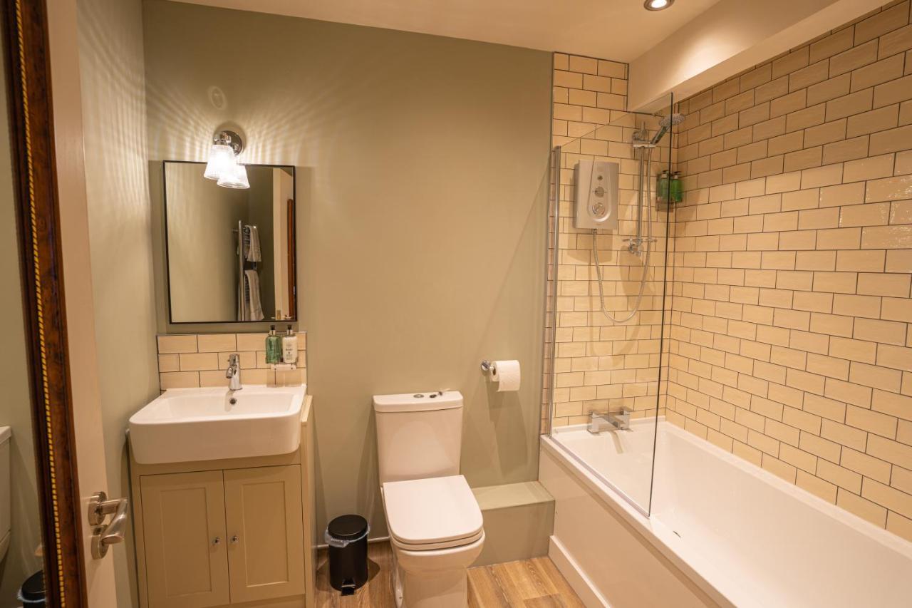 Hotel Duke Of York Whitby Esterno foto