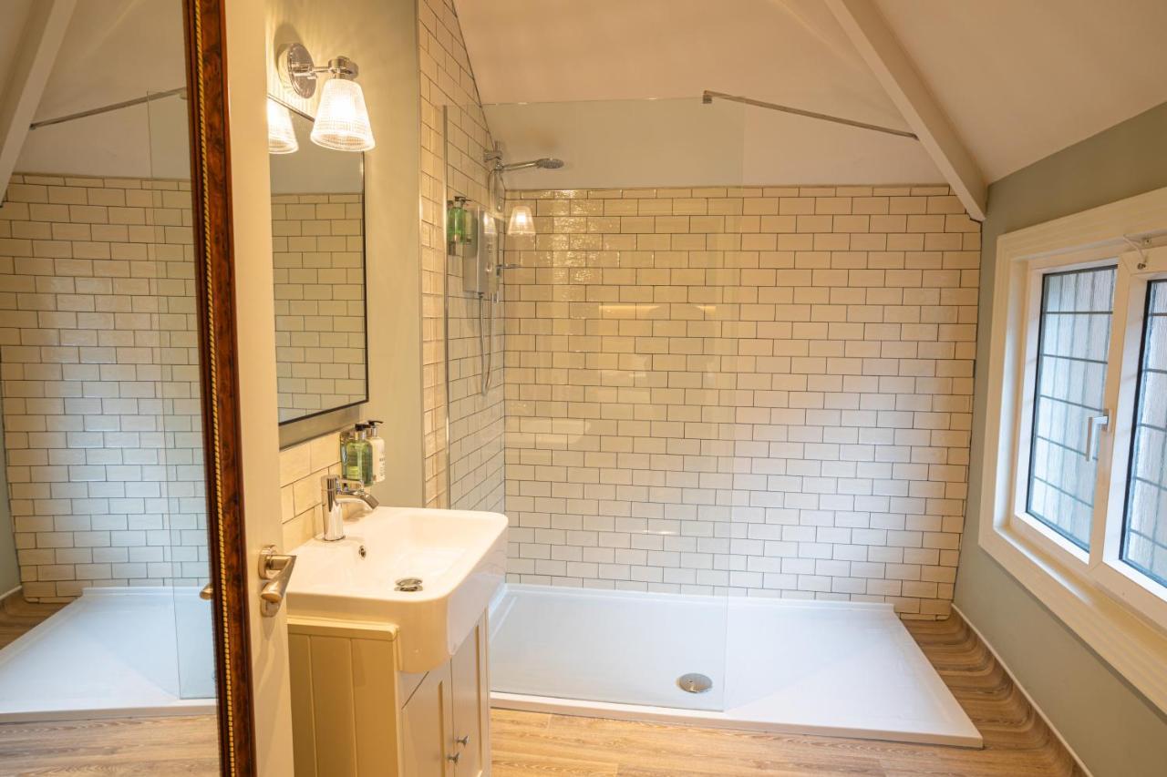 Hotel Duke Of York Whitby Esterno foto